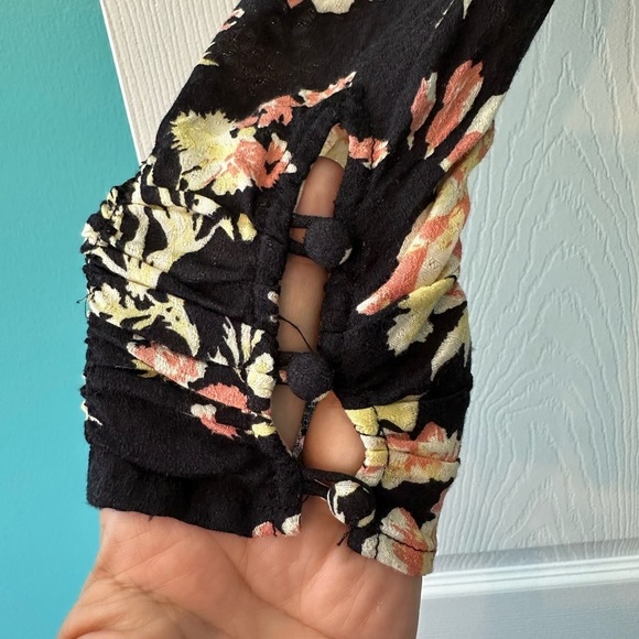 Free People Hilary Printed Top in Black Combo Long Sleeve NWOT - Picture 10 of 11